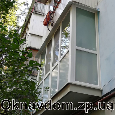 Французский балкон со стеклом кризет